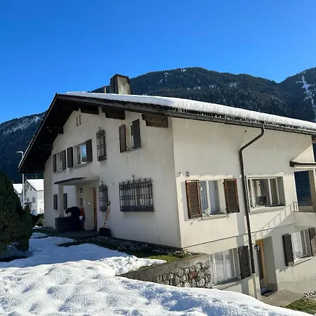 Apartment Mit Wunderschonem Bergenansicht Rabius
